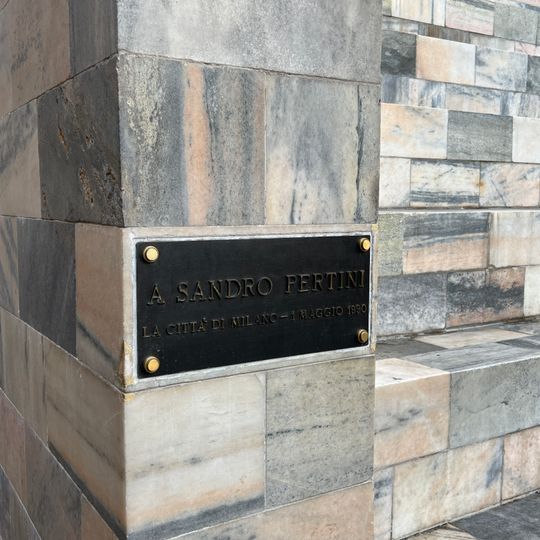 Targa a Sandro Pertini