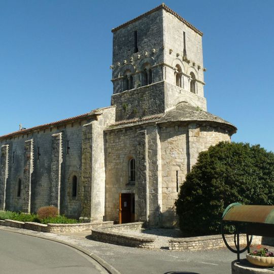 Église Saint-Michel de Saint-Angeau