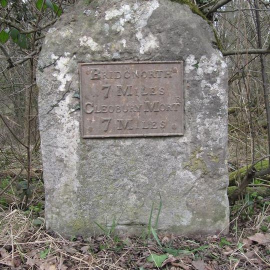 Milestone, Birchley's Cottage; 350m S turn to Hall Farm