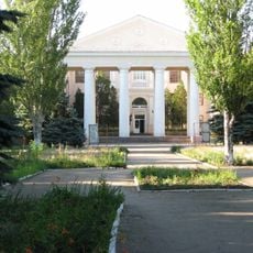 Palace of culture "Stroiteley" in Mariupol