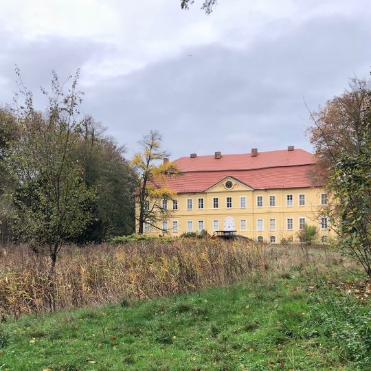 Schlosspark Pietzpuhl