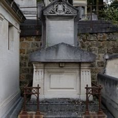 Grave of Arrighi de Casanova