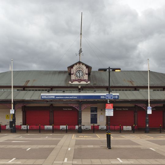 Woodside ferry booking hall