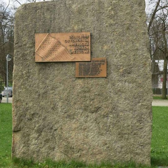 Pomník osvobození na Masarykově náměstí v Aši