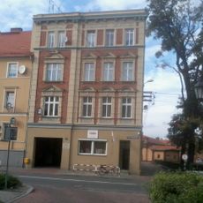 Pl. Niepodległości 6 w Kluczborku