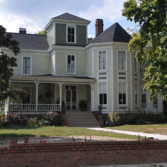 Louisburg Historic District
