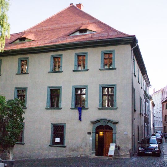 Bei der Peterskirche 9