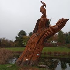 Дерево, скульптура