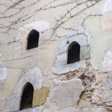 Fensterchen in Südwand des Hauses