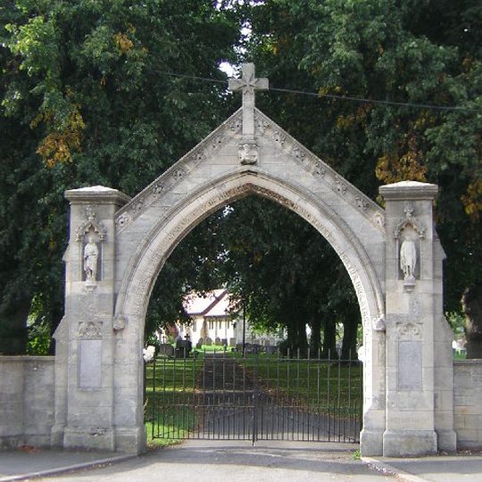 War Memorial Arch