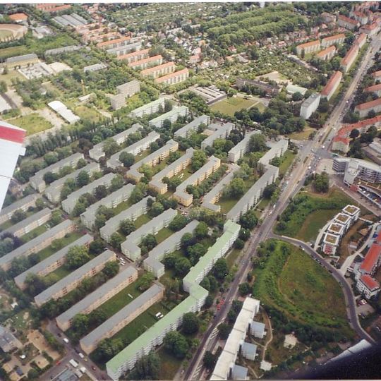 Mietshäuser Borkumer Weg 1a; 1b; 2a; 2b; 2c; 3a; 3b; 4a; 4b; 4c; 5a; 5b; 6a; 6b; 6c; 7a; 7b; 8a; 8b; 8c; 10a; 10b; 10c