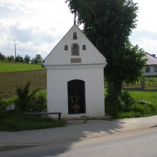 Kapliczka Matki Boskiej w Rdziostowie
