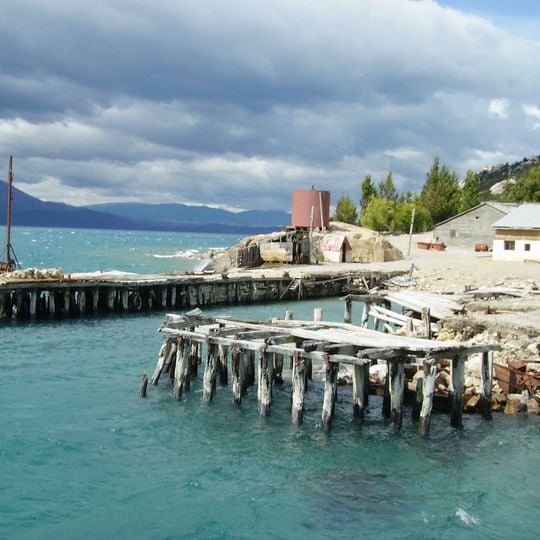 Campamento minero Puerto Cristal