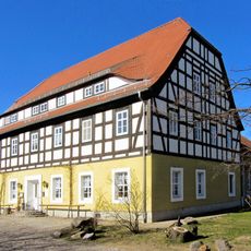 Ernst-Thälmann-Straße 18