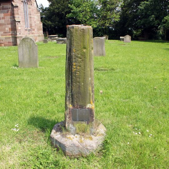 Standing cross in St Lawrence's churchyard, Stoak