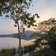 Ang Kep Nam Huai Tu Nueng