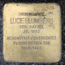Stolperstein en memoria de Lucie Blumberg