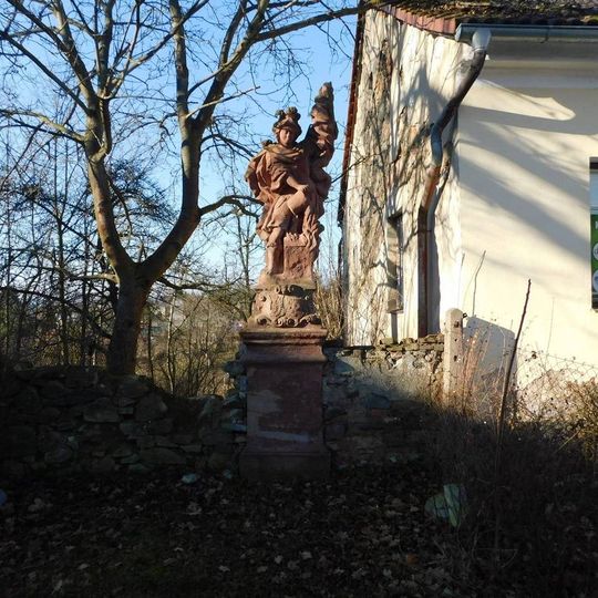 Socha svatého Floriana u kostela Povýšení svatého Kříže v Pyšelích