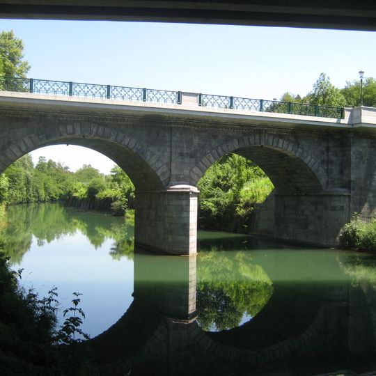 Old Karlovec Bridge