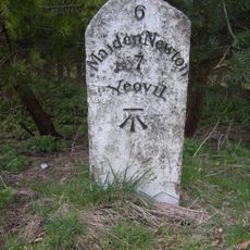 Milestone, Melbury Bubb