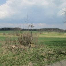 Kříž u Lžína u silnice do Přehořova
