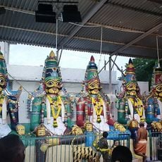 Sri Iynthu Muniyappan Temple
