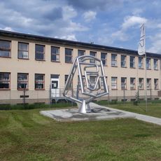 Památník v Pacově v  Nádražní ulici