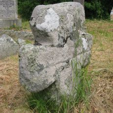 Wayside cross in Lansallos churchyard