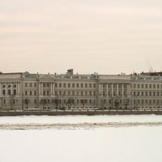 Здание Главного Управления неокладных сборов и казенной продажи питей (с садом и оградой)