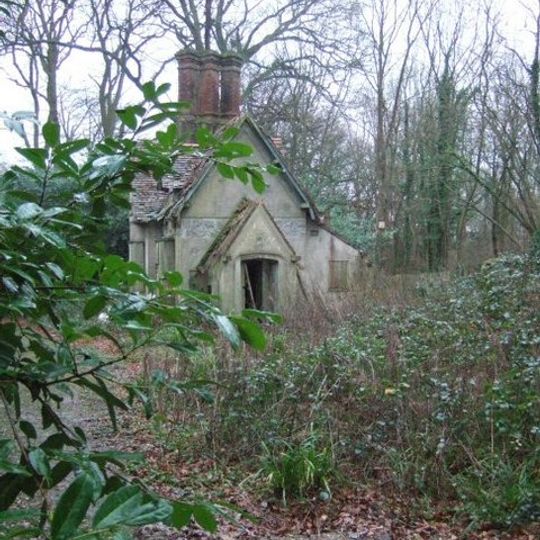 Lodge To Baynards Park