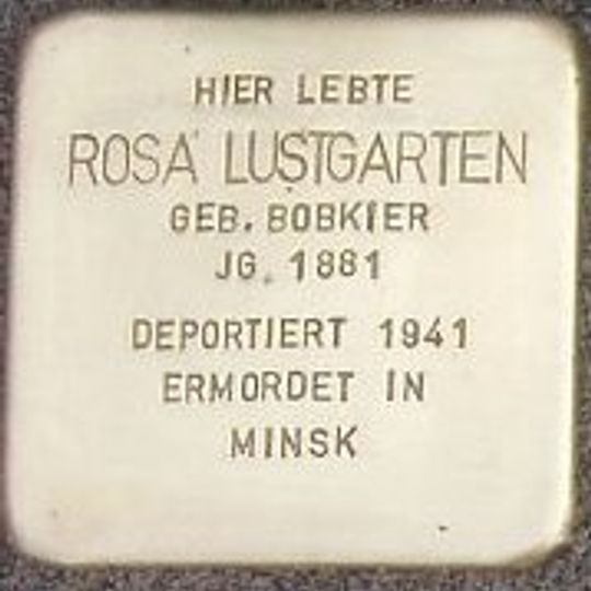 Stolperstein dedicated to Rosa Lustgarten