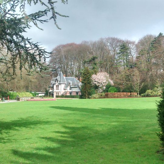 Sobieski Park and Colonial Garden of Laken