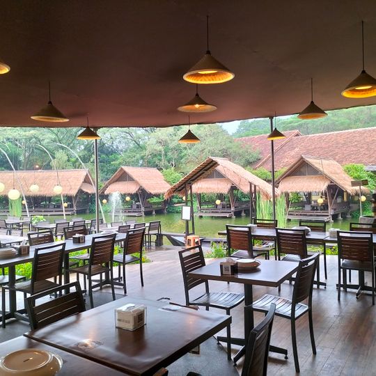 Talaga Sampireun Bintaro