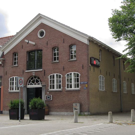 Voormalige distilleerderij firma Hoppe
