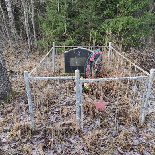 Воинское захоронение из двух братских могил советских воинов, павших в годы Великой Отечественной войны