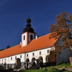 Chlévy klášterního dvora v Plasích