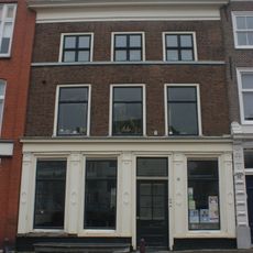 Nieuwe Rijn 91, Leiden