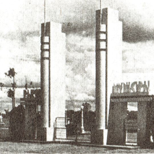 Portal del Parque Municipal 'General Belgrano'