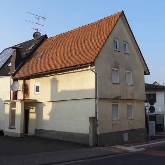 Schiffenbergstraße 6