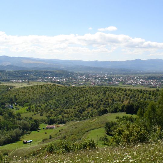 Скелі з ієрогліфами, східні схили г. Бужора
