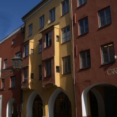 Wohn- und Geschäftshaus