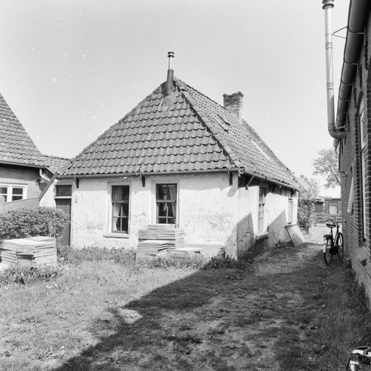 Burenlaan 32, Hollum