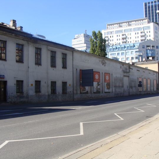 Budynek magazynu surowców, tzw. namiarownia z wyposażeniem technicznym