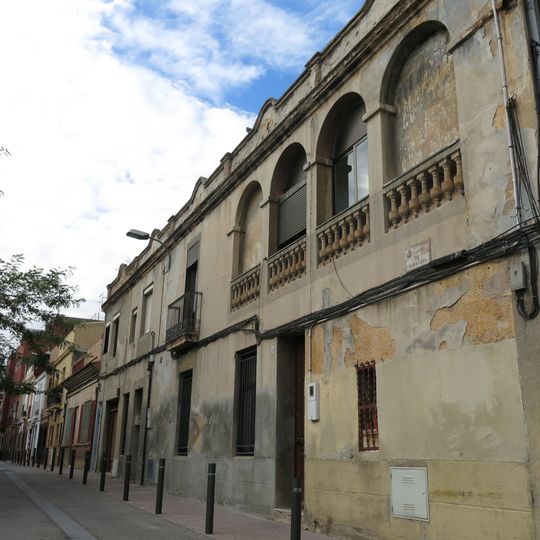 Cases al carrer Bonavista, 1-5