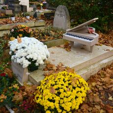 Grave of France Clidat
