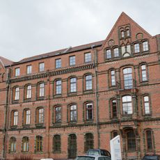 Hälfte eines Doppelmietshauses (zugehörig Nr. 16) Dr.-Friedrichs-Ring 14