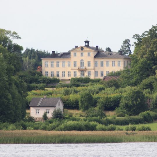 Östanå Castle