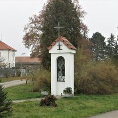 Kaplička na rozcestí u domu 4 ve Zbožíčku