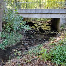 Most silnice II/210 přes Luční potok v Poutnově