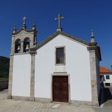 Igreja Paroquial de Encourados